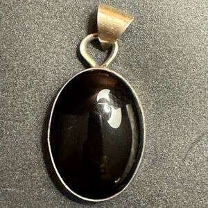 J. Wright Signed Onyx Pendant Necklace